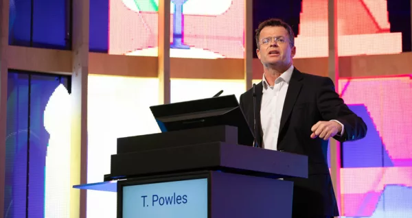 Prof. Thomas Powles (GB)