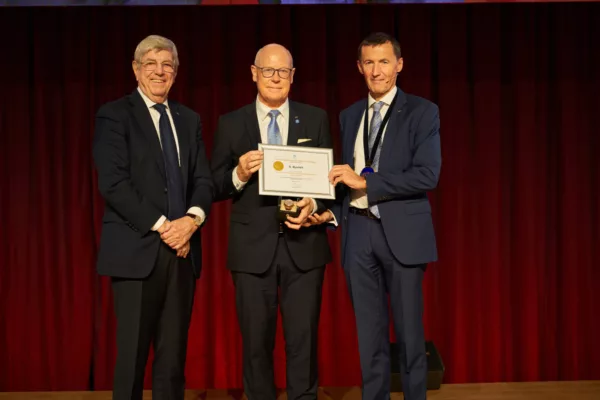 A. Bjartell, EAU Frans Debruyne Life Time Achievement Award.
For a longstanding and important contribution to the activities and development of the EAU
