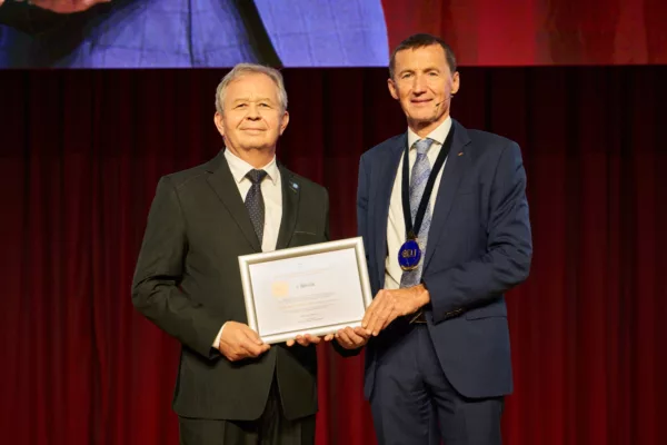 I. Mincík, EAU Honorary Member